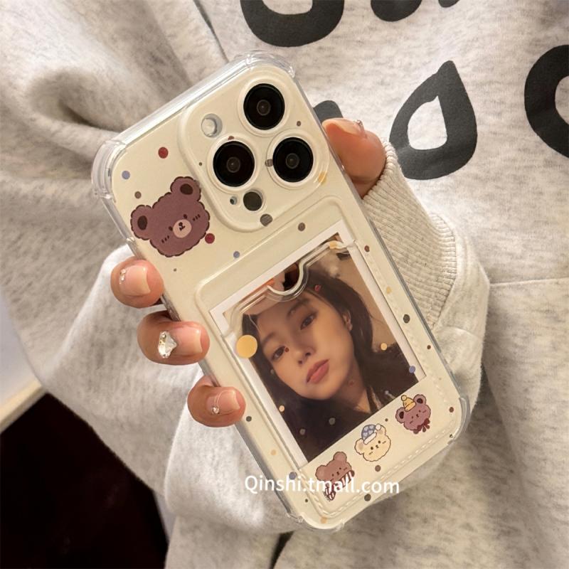 Carcasa Telefonului | Cadru Foto Cu Ursuleț De Desene Animate, Husă Pentru Iphone 15, Compatibilă Cu Iphone 13, Nouă Pentru Iphone 14 Pro Max, Model Feminin, Drăguță, Personalizabilă, Pentru Fotografii, Pentru Iphone 12, Mai Puțin Cunoscută, Husă Din Silicon Moale, Rezistentă La Șocuri, Pentru Iphone 15 Pro. Carcasa Telefonului Carcasa Telefonului